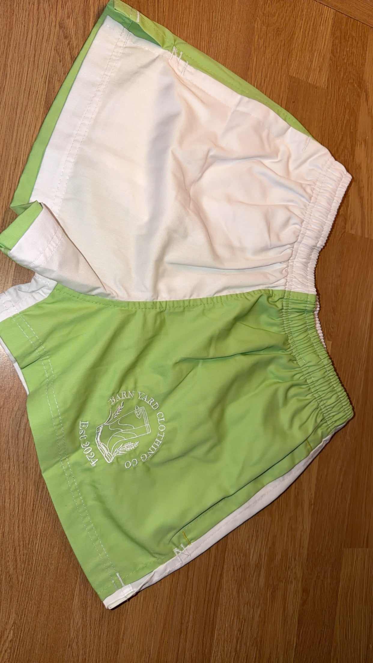 Ava Country Unisex Shorts - Green/White