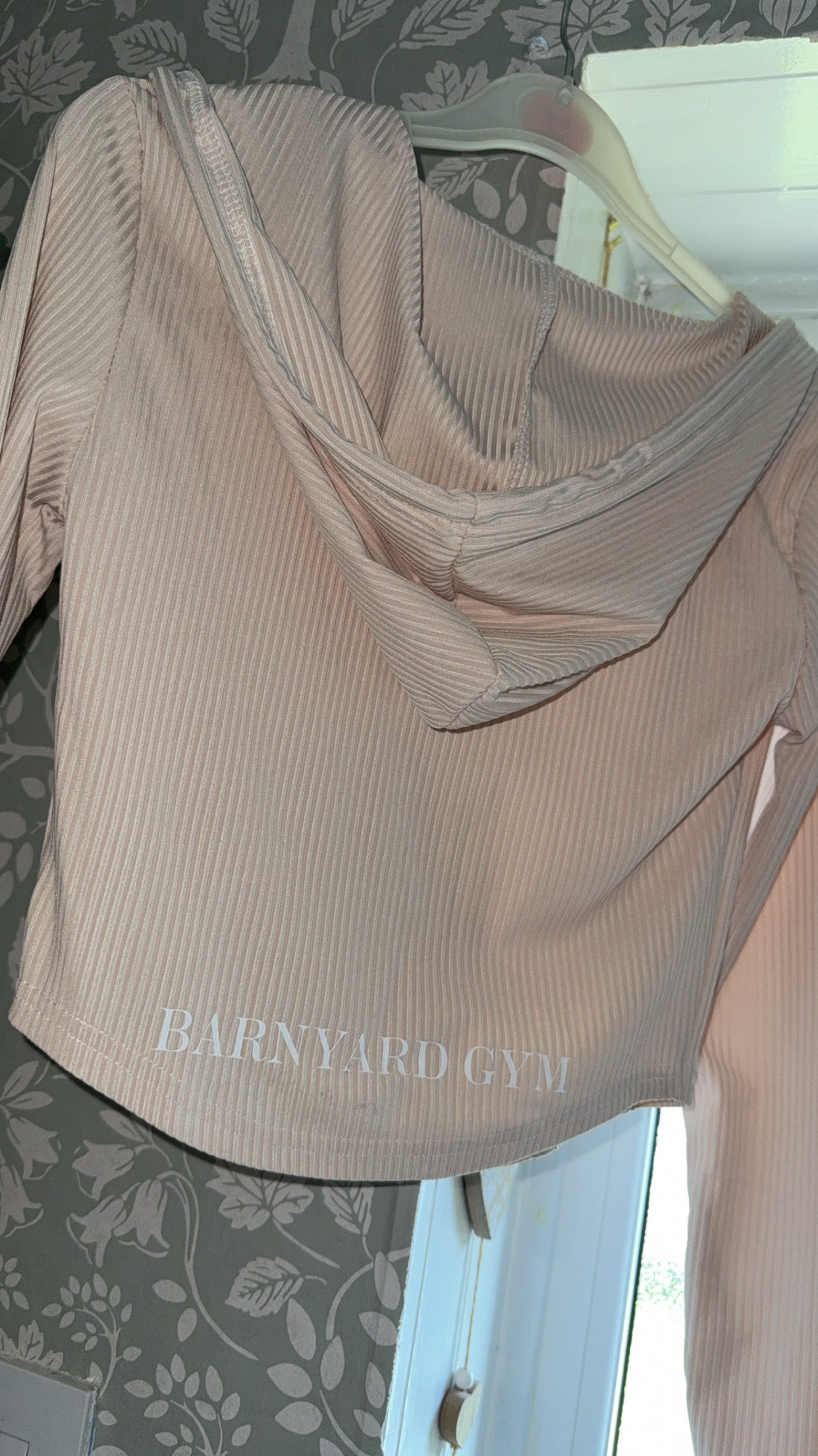Barnyard Gym Hooded Crop Jacket