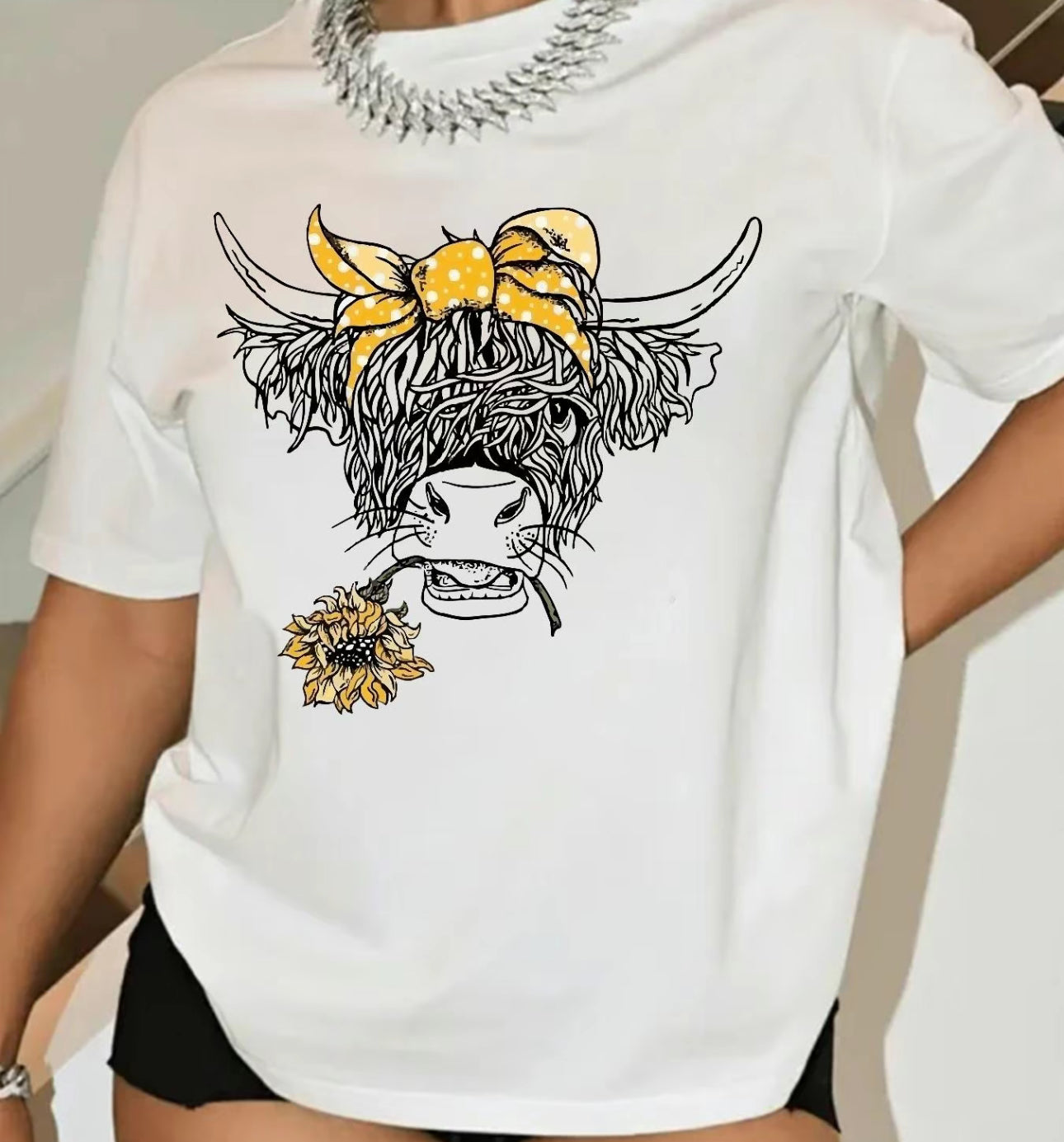 Highland Cow Sunflower Tee