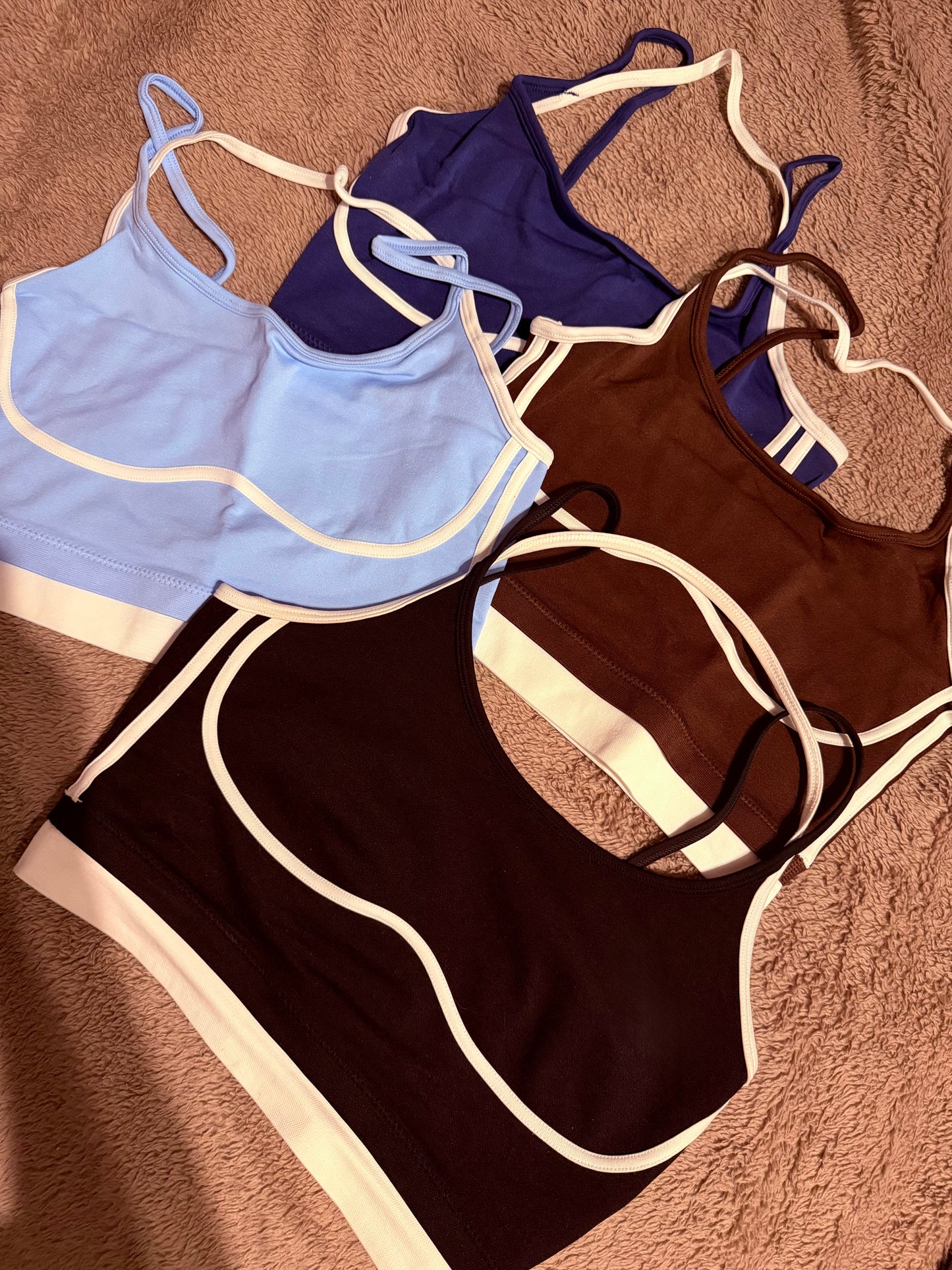 Barnyard Clothing Co Sculpt Fit Contrast Enhancement Crop Top